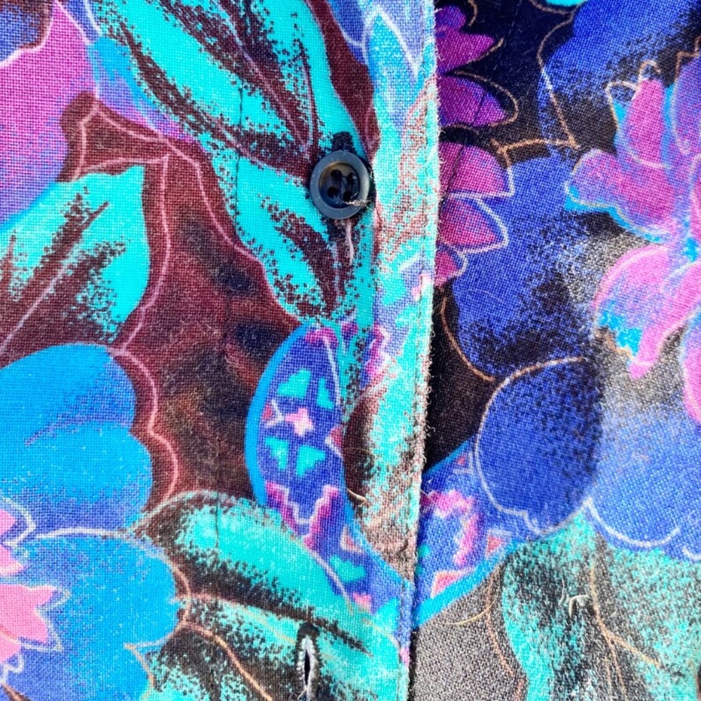 Vintage Floral Button-Down Wrangler Shirt - Picture 4 of 7